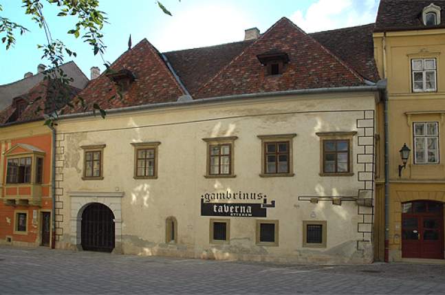 Historisches Baujuwel in Sopron (Ödenburg), Ungarn ...